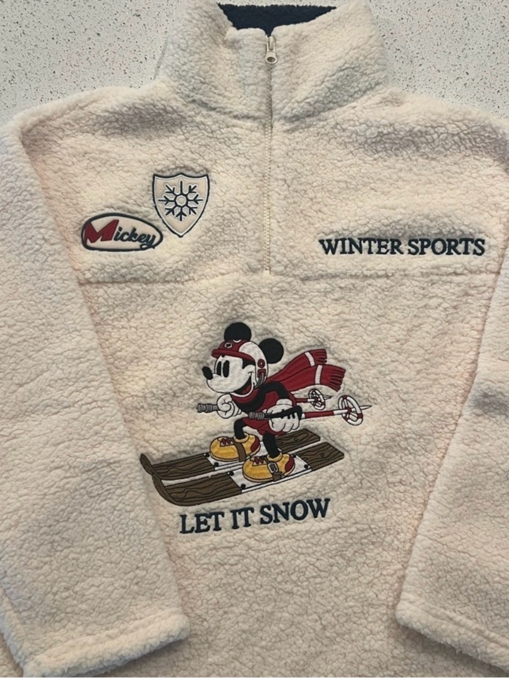 Disney Warm Mickey Mouse winter fleece pullover Small